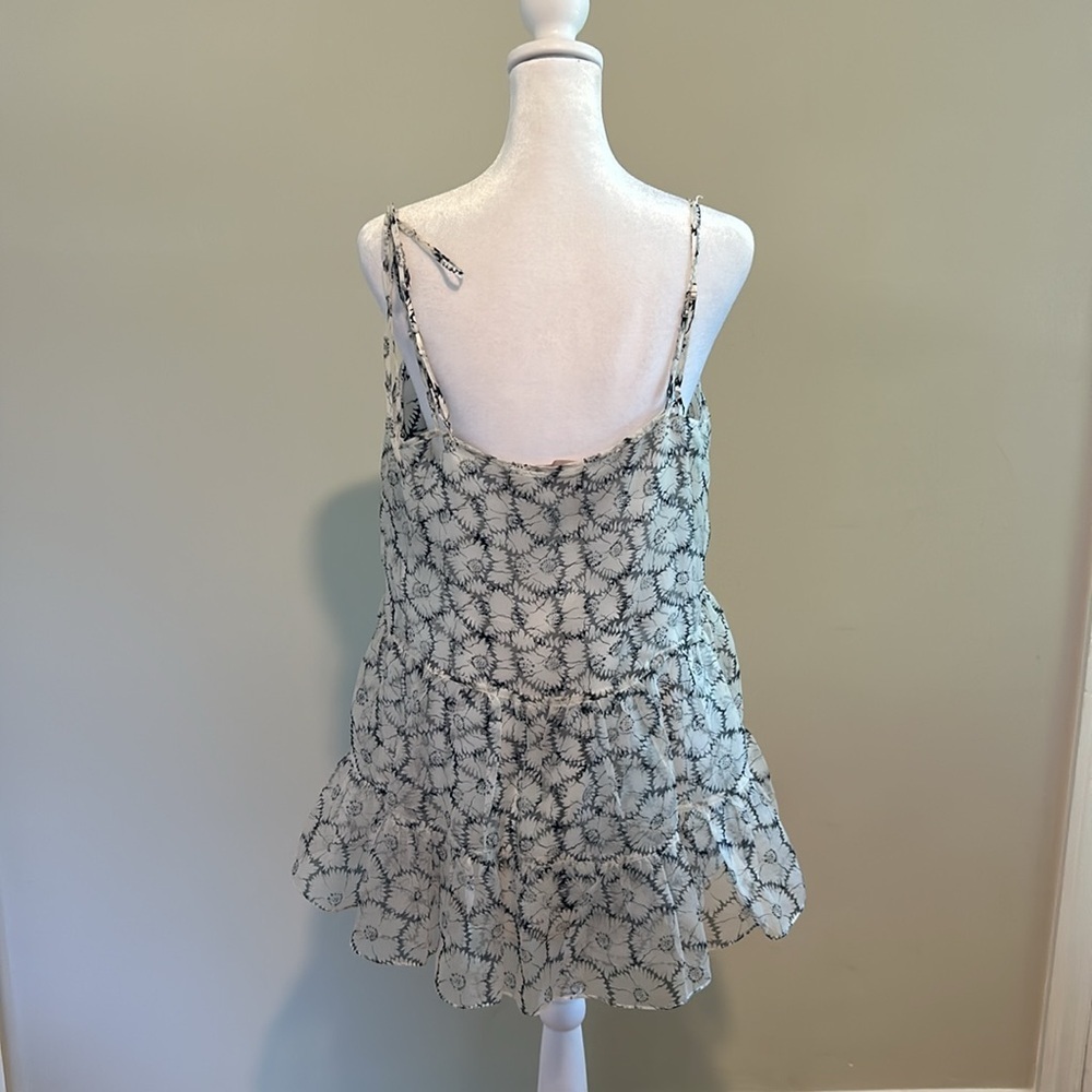 Cinq À Sept Esther Floral Ruffle Hem Sleeveless Silk Top Ivory/navy Size Medium - Picture 7 of 12